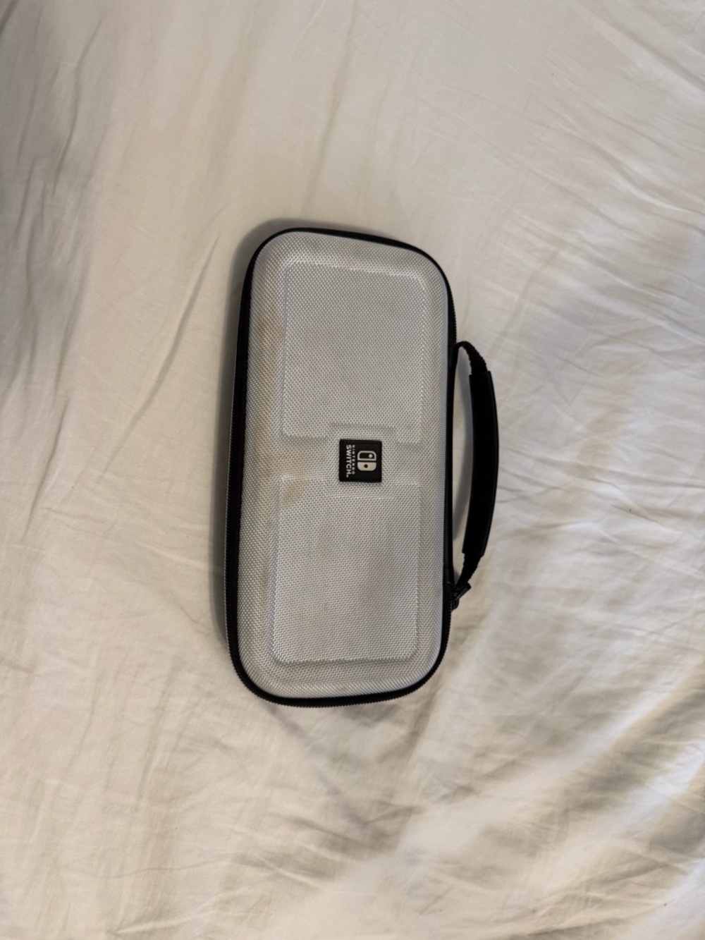 Nintendo Portable Game Case - White with Black Trim